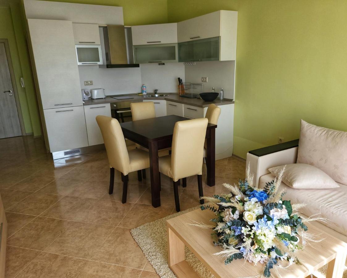 Elegantz Apartments Lamer Warna Zewnętrze zdjęcie